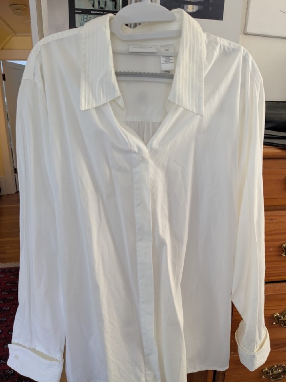 Liz Claiborne Woman White Blouse with Pleated Collar and Cuffs, 18w